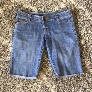 Michael Kors denim Bermuda shorts. Size 4P.